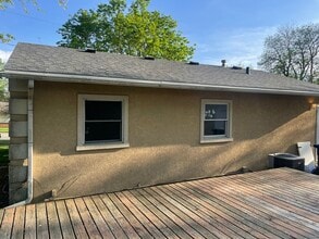 1020 E Marion St in Des Moines, IA - Building Photo - Building Photo