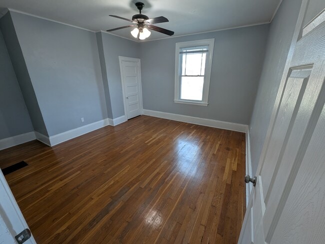 3404 Baltimore Ave, Unit 2 in Kansas City, MO - Foto de edificio - Building Photo