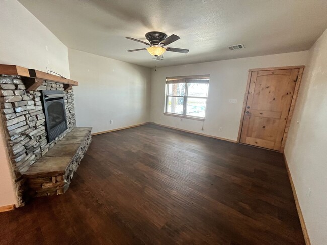 9577 Choate Prairie Rd in Indianola, OK - Building Photo - Building Photo