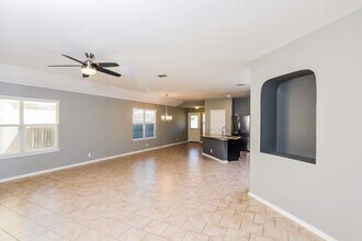 8812 Belgian Fls in San Antonio, TX - Building Photo - Building Photo