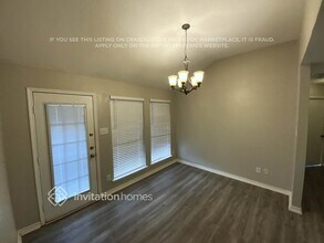 333 Sweetwater Dr in Weatherford, TX - Foto de edificio - Building Photo