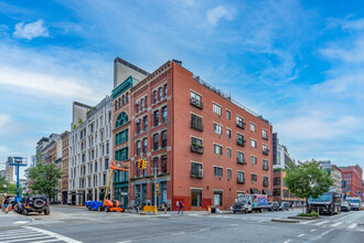 a.k.a. 19 Bond St in New York, NY - Building Photo - Building Photo