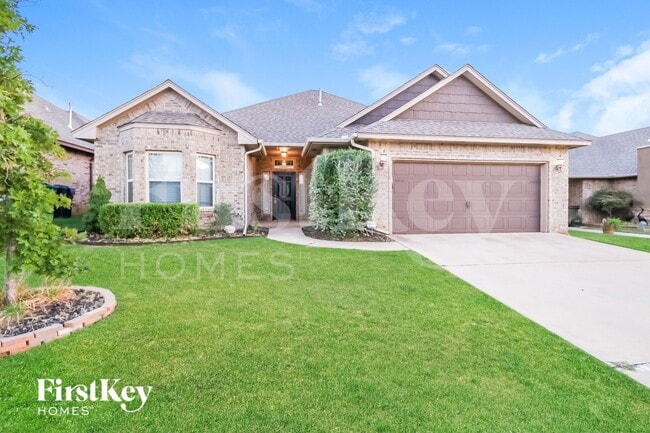 8428 NW 143rd Terrace in Oklahoma City, OK - Foto de edificio - Building Photo