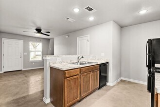 304 Blair St in Killeen, TX - Building Photo - Building Photo