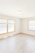 226 Oneida St in Delafield, WI - Foto de edificio - Building Photo