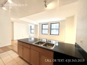 5 N Wabash Ave in Chicago, IL - Building Photo - Building Photo
