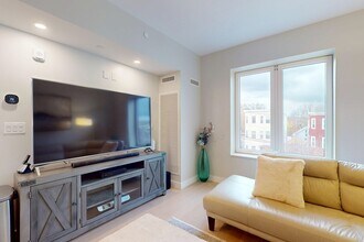 932 Broadway in Chelsea, MA - Building Photo - Building Photo