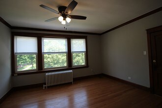 3925 W Schubert Ave, Unit 2 in Chicago, IL - Building Photo - Building Photo