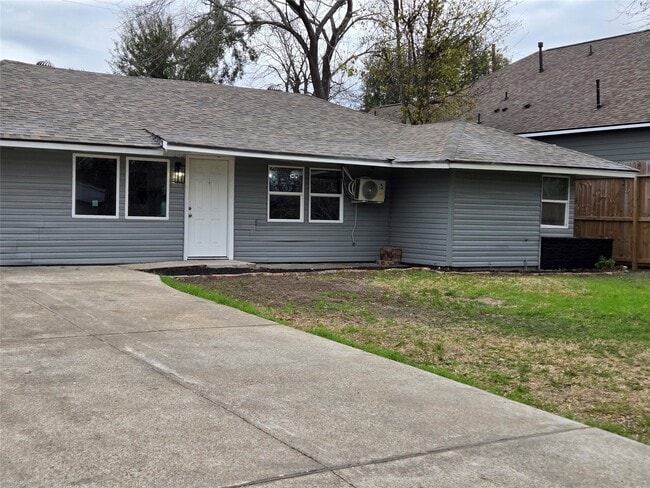 property at 5823 Lyndhurst Dr