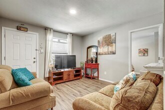 1624 Aquarena Springs Dr in San Marcos, TX - Building Photo - Building Photo