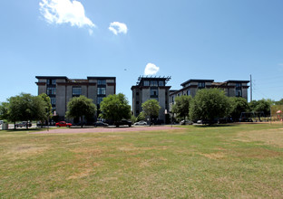 Bldg 100 in Charleston, SC - Building Photo - Building Photo