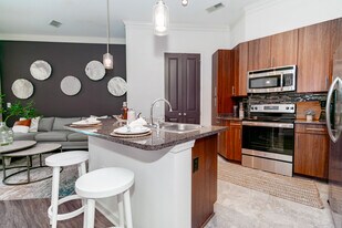 Brookleigh Flats Apartments in Atlanta, GA - Building Photo