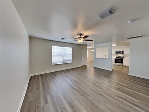 28918 Village Creek Loop in Spring, TX - Building Photo - Building Photo