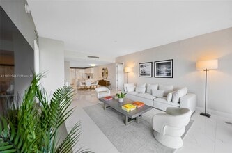 10201 Collins Ave, Unit 305 in Bal Harbour, FL - Building Photo - Building Photo