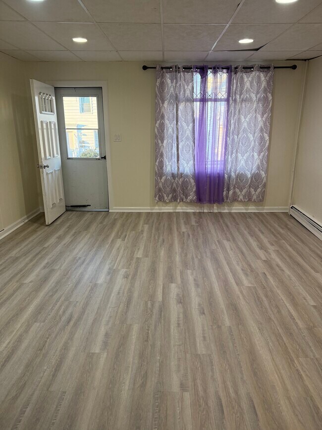 235 Scott St in Wilkes-Barre, PA - Building Photo - Building Photo