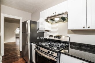 1214 E Corrington Ave in Peoria, IL - Building Photo - Building Photo