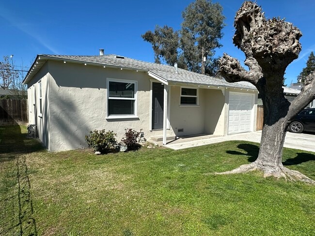 1905 Sunny Vista Ave