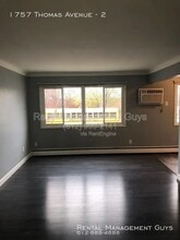 1757 Thomas Ave W in St. Paul, MN - Building Photo - Building Photo