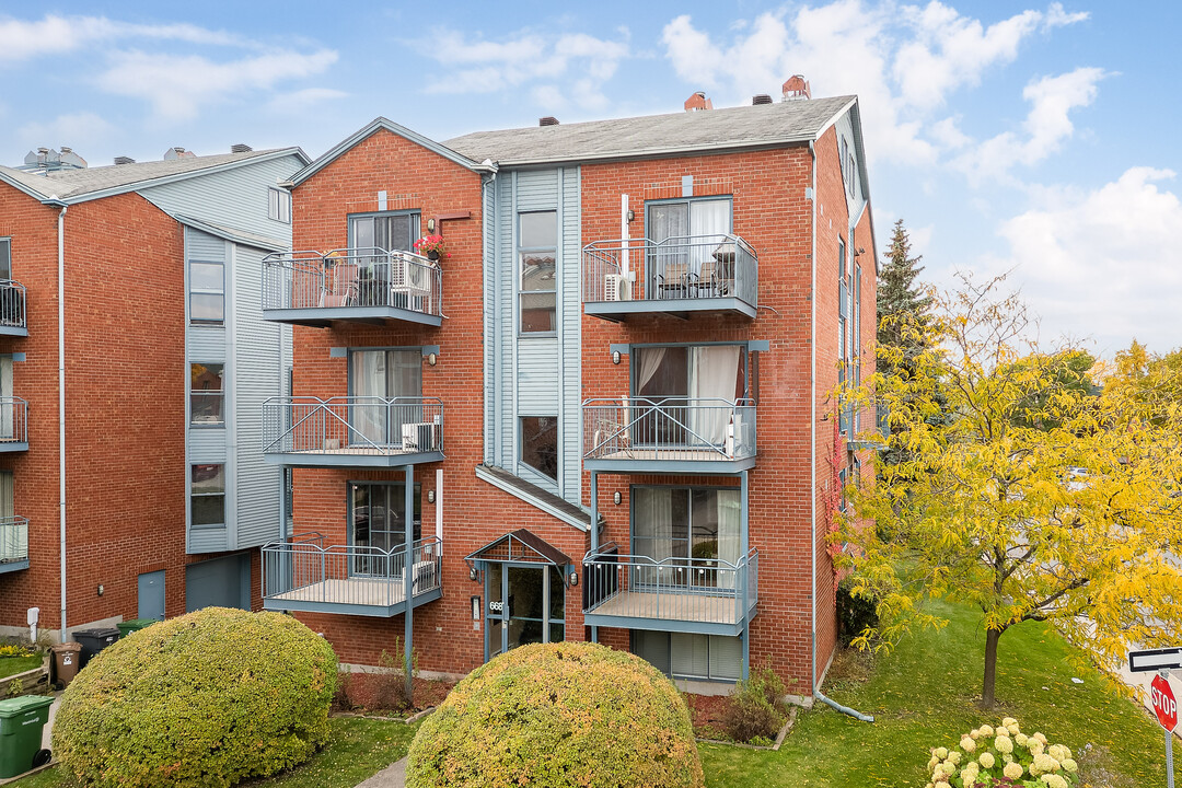 Degrassi Lofts in Toronto, ON - Building Photo