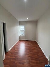 510 Shaler Blvd in Ridgefield, NJ - Building Photo - Building Photo