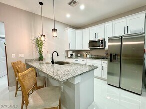 3708 12th Ave NE in Naples, FL - Building Photo - Building Photo