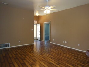 1204 Wheelock St in Lubbock, TX - Building Photo - Building Photo