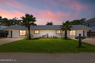 6 Lisbon St in St. Augustine, FL - Building Photo