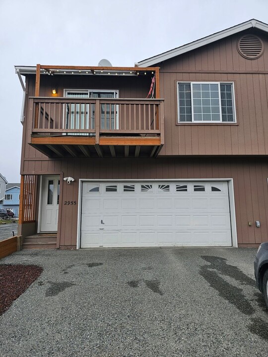 2955 Suncatcher Ct in Anchorage, AK - Building Photo