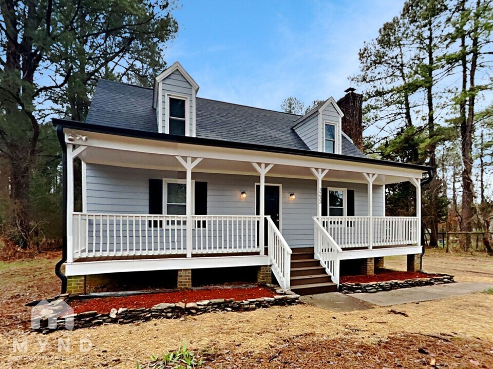 3233 Banks Rd in Raleigh, NC - Building Photo
