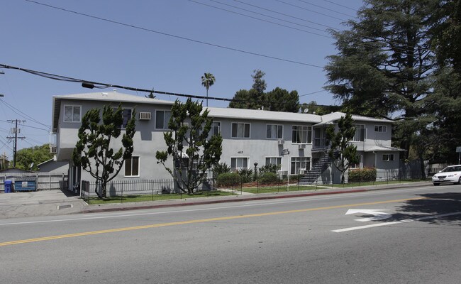 4815 Colfax Ave in North Hollywood, CA - Building Photo - Building Photo