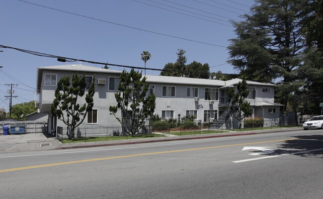 4815 Colfax Ave in North Hollywood, CA - Foto de edificio - Building Photo