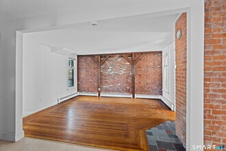 251 Lawrence St in New Haven, CT - Building Photo - Building Photo