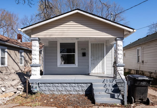 property at 1523 Catalpa St