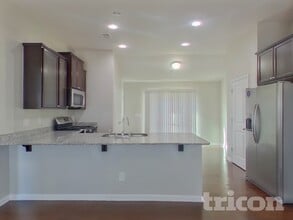 474 Finch Ln in Lexington, SC - Foto de edificio - Building Photo