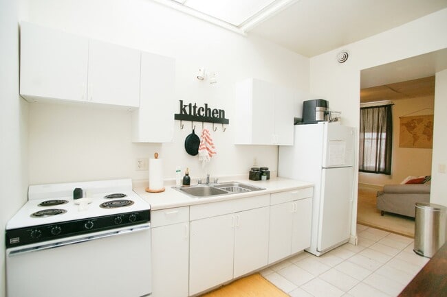 property at 704 N 3rd St