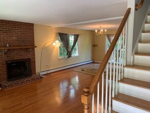 61 Osprey Cir in South Windsor, CT - Building Photo - Building Photo