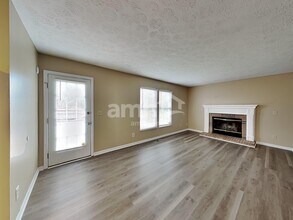 4626 Laurel View Dr in Cincinnati, OH - Building Photo - Building Photo