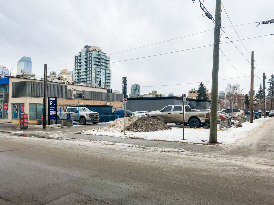 ASI High Street in Calgary, AB - Building Photo