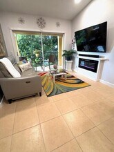 1040 Lake Shore Dr in Lake Park, FL - Building Photo - Building Photo