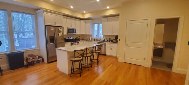 property at 7B Sparhawk St