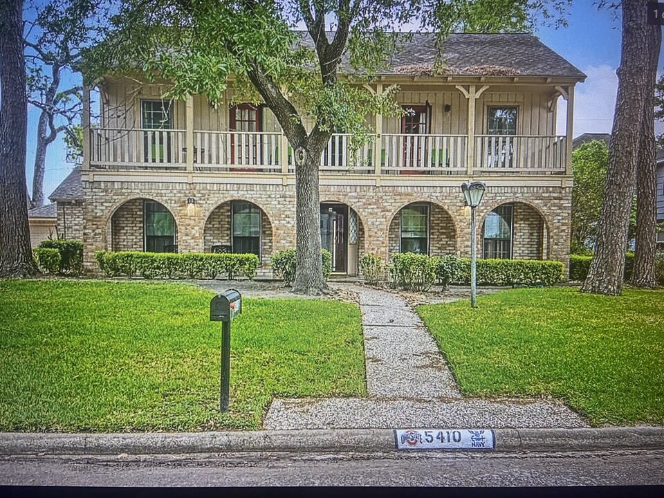 5410 Old Lodge Dr in Houston, TX - Building Photo