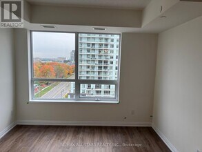 3260 Sheppard Ave E in Toronto, ON - Building Photo - Building Photo