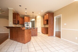 6180 Gracemount Ln, Unit 5 in Beaumont, TX - Building Photo - Building Photo