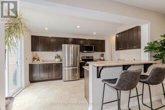 466 Meadowhawk Cres in Ottawa, ON - Building Photo - Building Photo