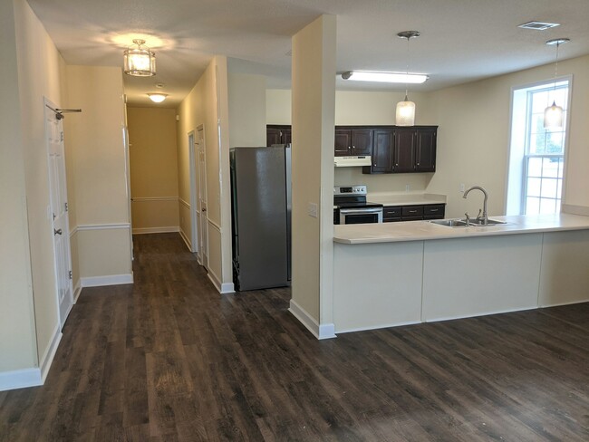 65 E Main St-Unit -Apt 2 in Statesboro, GA - Building Photo - Building Photo
