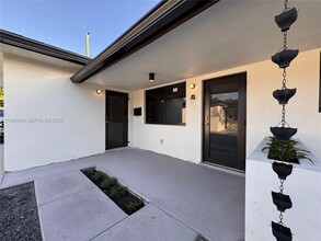 8931 NE 2nd Ave in El Portal, FL - Building Photo - Building Photo