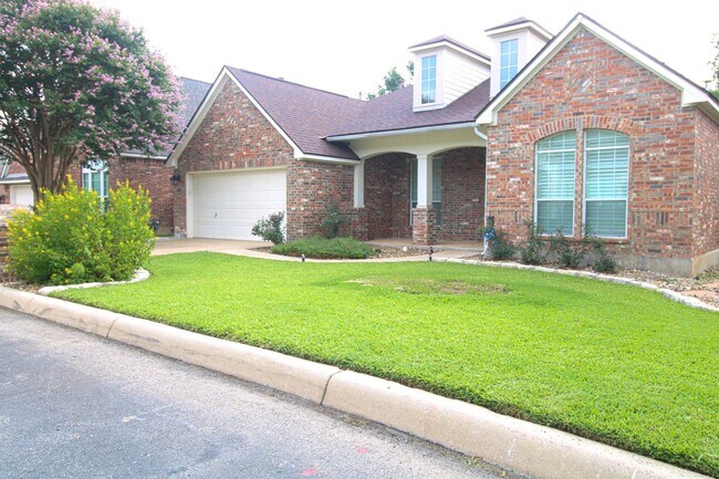 121 Antler Cir in San Antonio, TX - Building Photo - Building Photo