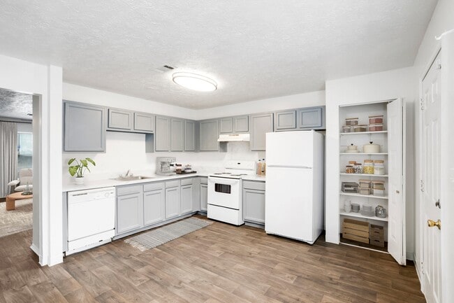 Hampton Ridge Apartments