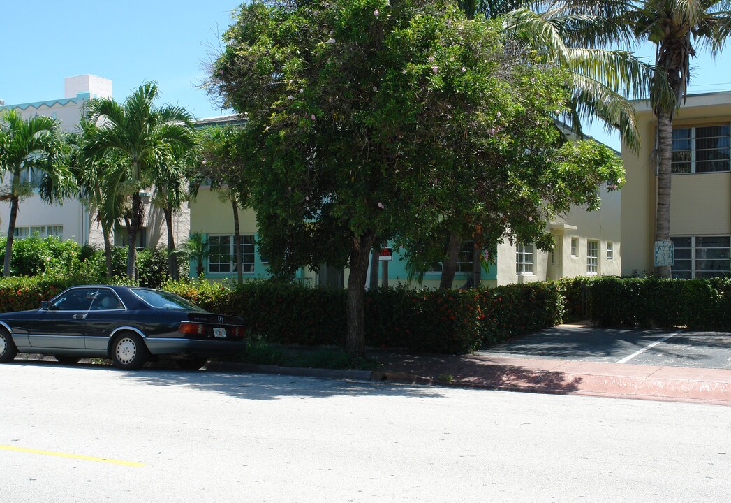 1021 Euclid Ave in Miami Beach, FL - Building Photo