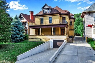 522 W Ferry St in Buffalo, NY - Building Photo - Building Photo